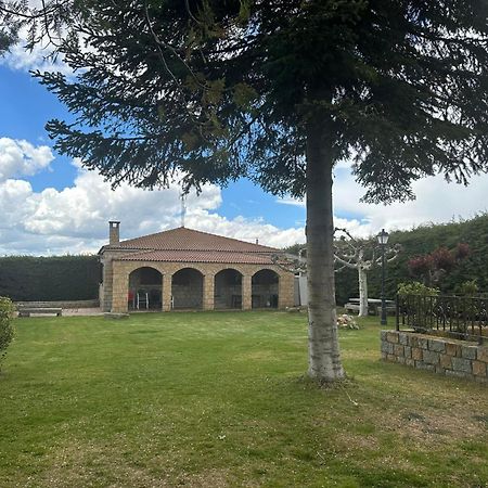 Casa Rural El Cordel La Serrada Luaran gambar